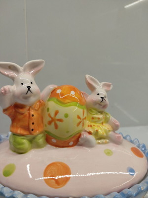 Symbol One Easter porcelain decorative platter with bunnies