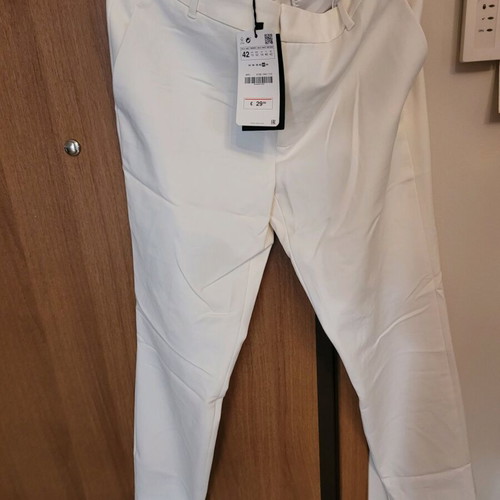 White Zara pants new, straight fit, size XL 42 14