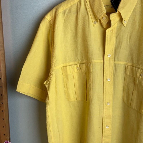 Yellow short-sleeve shirt like new, size L