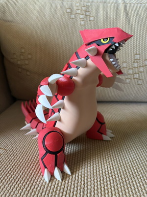 Pokémon Groudon figure