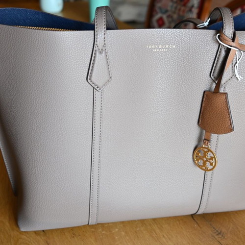 Tory Burch shoulder tote brand new, etoupe with brown inside