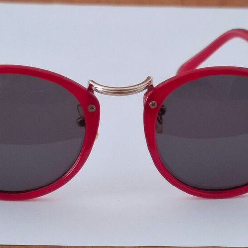 Round red sunglasses S/M unisex vintage style like new