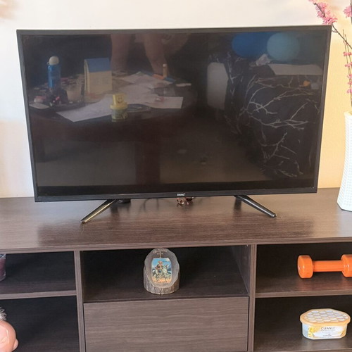 Dual TV 40 inch