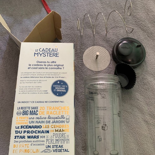 Glass dough shaker for crepes, muffins, pancakes with accessories