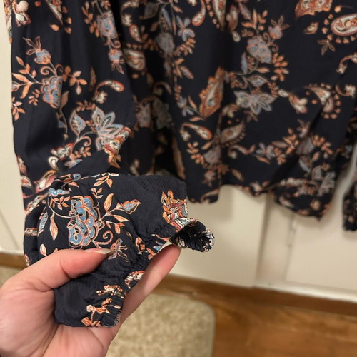Blouse blue with lachouri pattern like new