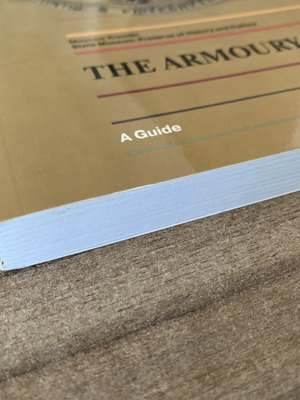 The Armoury: A Guide book like new, Russian