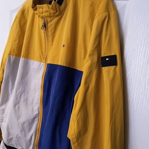 Tommy Hilfiger Men's Windproof Waterproof Jacket Size L New