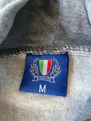 Unisex Italia sweatshirt medium like new, gray