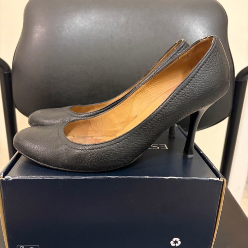 Haralas pumps used, black leather, 6 cm heel, size 40