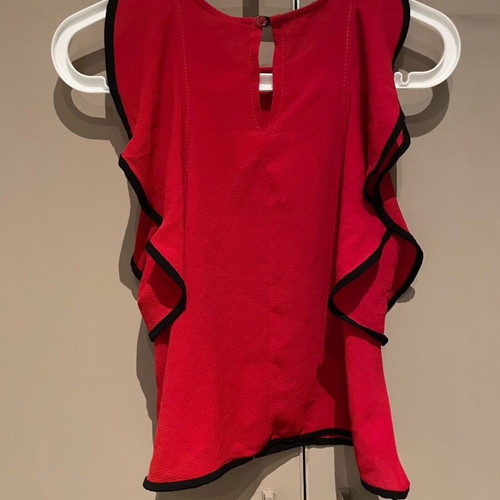 Zuiki airy blouse like new, red one size