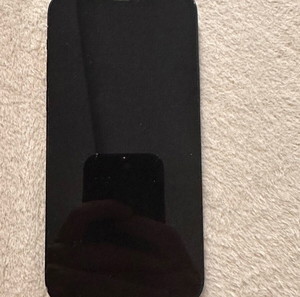 IPhone 12 / 128Gb / Μαύρο / 90 Υγεία μπαταρίας.