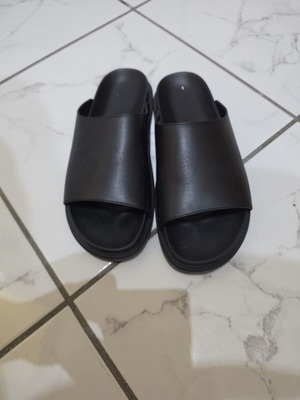 Zara men's sandals like new, black, size 45