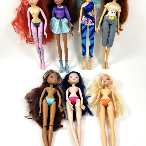 Winx dolls used, pack of 7