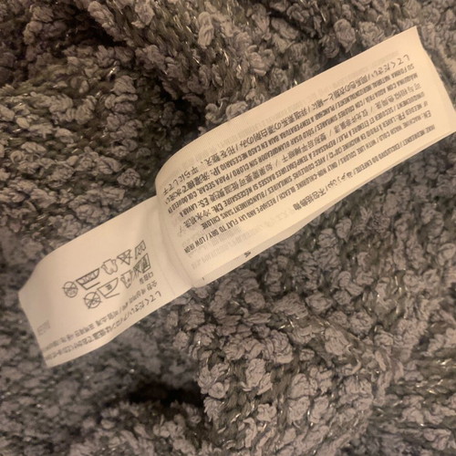 Hollister knitted sweater with silver thread like new, gray silver