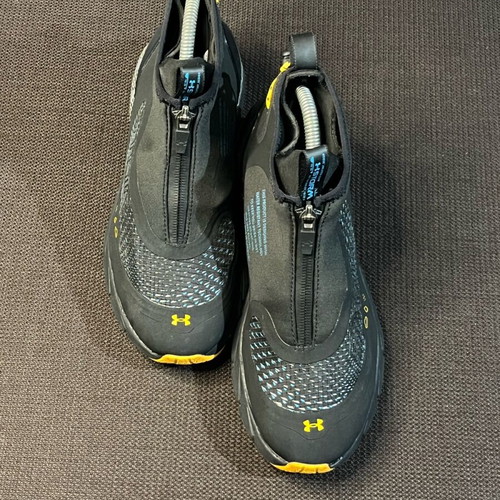 Under Armour UA HOVR Phantom 2 Storm shoes like new, size 39