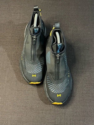 Under Armour UA HOVR Phantom 2 Storm shoes like new, size 39