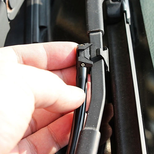 Mercedes Benz windshield washer nozzles new, set of 2