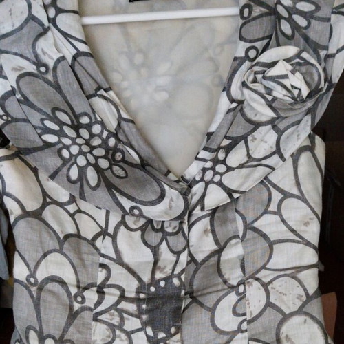 Raxevsky women's linen blouse like new, white and gray