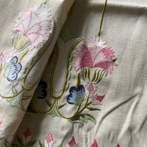 Table linens like new, 2 placemats 34x54 cm and 12 napkins 30x30 cm