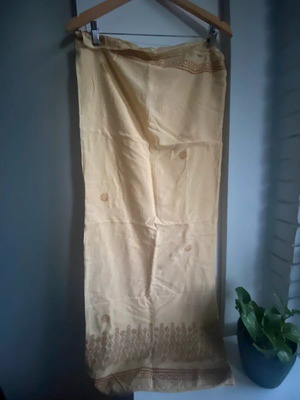 Mad Hat women's large scarf like new with embossed beige pattern