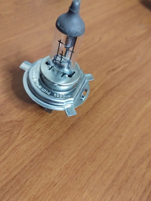 Philips H4 halogen projector lamp in excellent condition