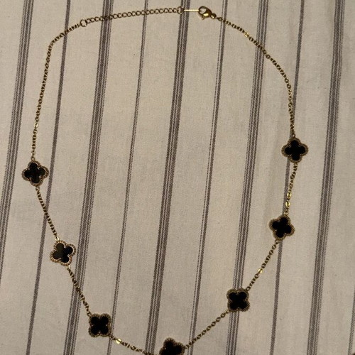 Jewelry set like new, 1 necklace and 2 bracelets with Palestine colors