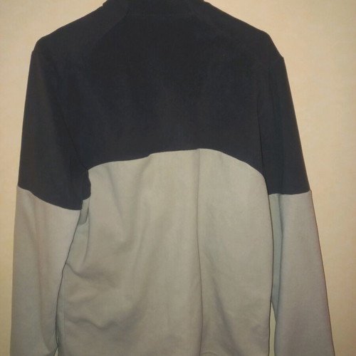 Fleece like new, size M, white and gray