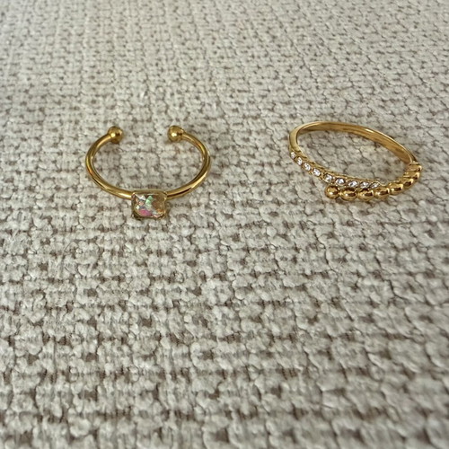 Steel rings like new, set of 5, gold color