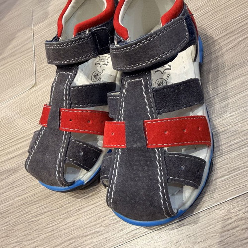 Happy Bee children's leather sandals size 26 new, multicolor