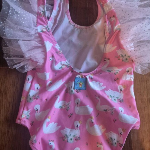 Girls' one-piece swimsuit like new, pink, size 110 cm
