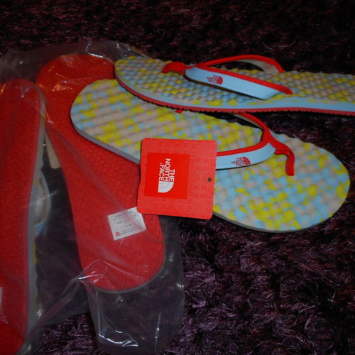 The North Face Base Camp Mini flip-flops new, size 42, colorful