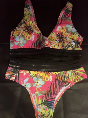 Bikini Exotic Leaves new, size Large, colorful