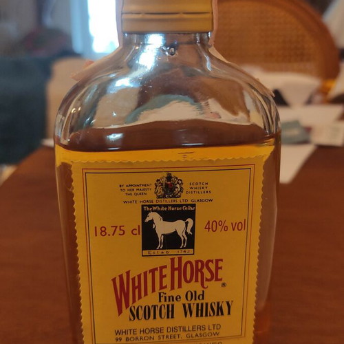 White Horse Vintage Whisky 187.5ml 40% vol Sealed Bottle 1990s