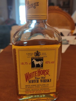 White Horse Vintage ουίσκι 187,5ml 40% vol σφραγισμένο δεκαετίας 1990