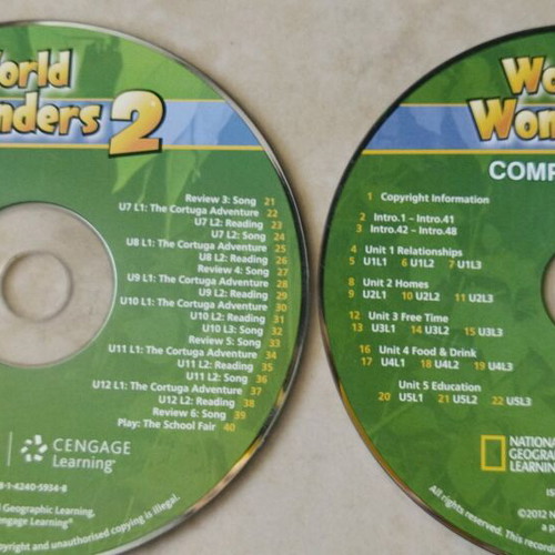 World Wonders 2 CD like new, English