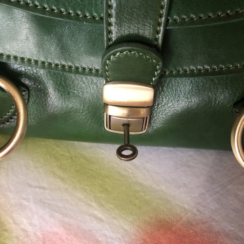 I Fratelli shoulder bag green leather like new with 2 compartments