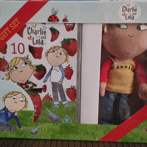Charlie and Lola giftset DVD and figure new