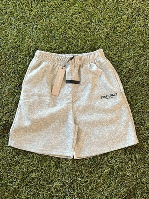 Essentials Grey Shorts like new, kids size 160cm