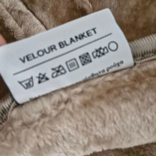 Dashome quilt like new, super king 220x240
