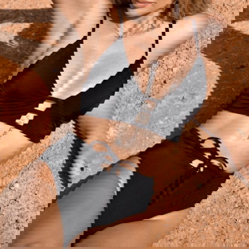 Μαγιό μαύρο ψηλομέσο καινούργιο με καρτελάκι σε 3 μεγέθη