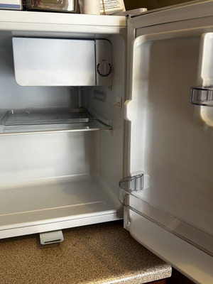 Morris Mini Bar 58lt white