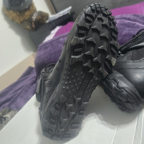 5.11 Atlas 8" Waterproof Side Zip Boot size 44 new