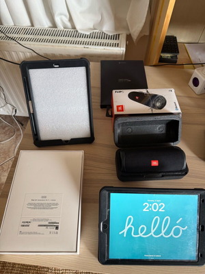 Set iPad 9ης γενιάς 10.2” 64GB Space Gray WiFi + 4G σαν καινούργιο με αξεσουάρ