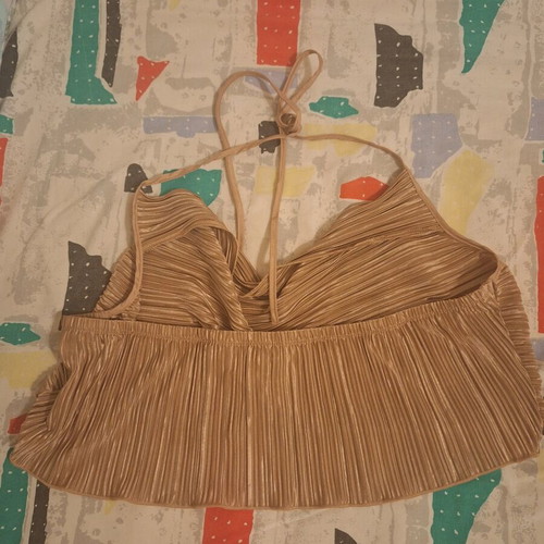 Cropped Top Shein Curve 3XL in very good condition, gold