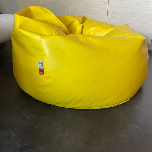 Pouf Ahldi Bed & Sofa like new, yellow and red colors