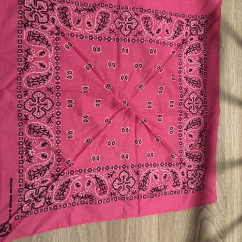 Pink bandana scarf like new