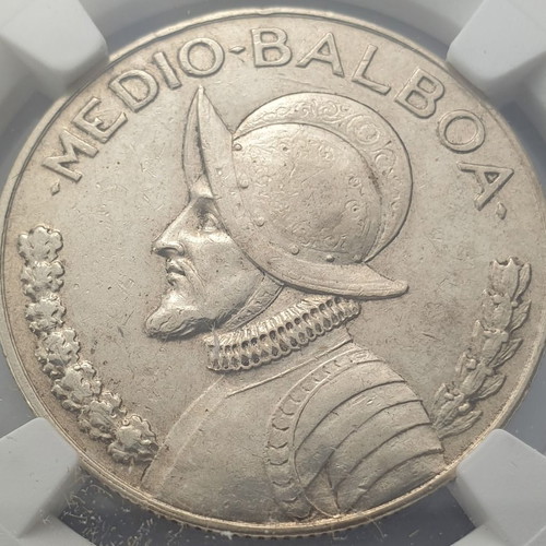 Panama 1/2 Balboa 1932 silver coin new