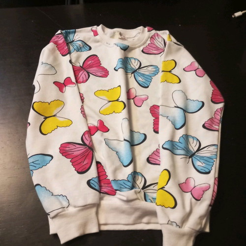 Pajamas with colorful butterflies for girls 11 years like new