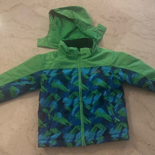 McKINLEY ski suit and jacket like new for 4 years old