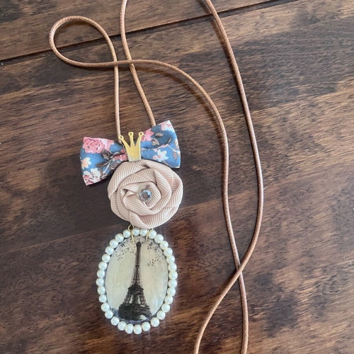 Handmade pendant like new